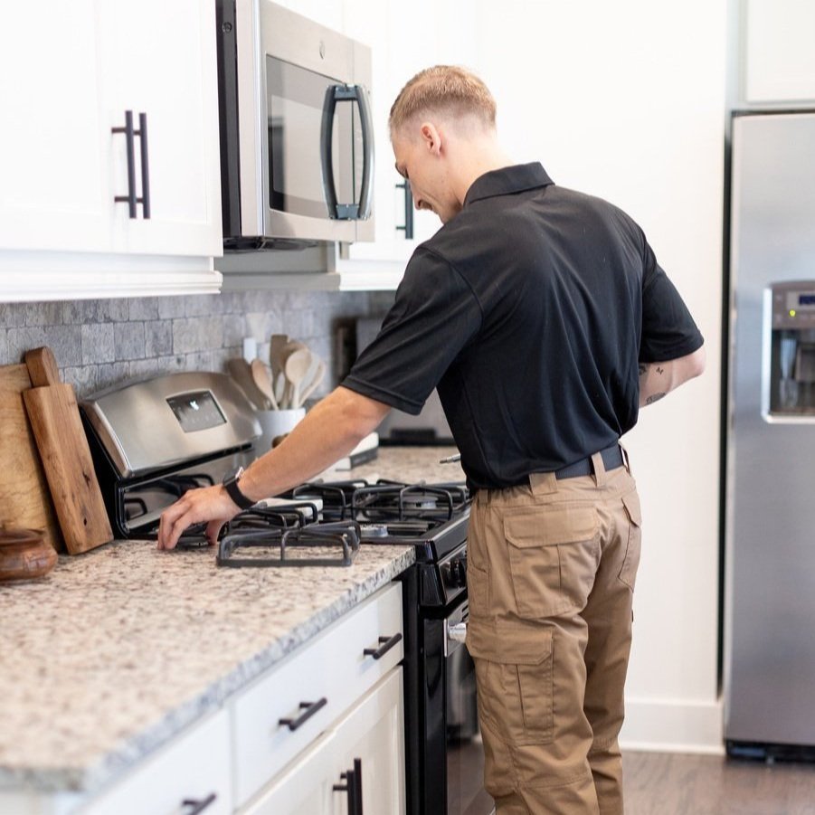 Things to Research Before Hiring a Repair Technician