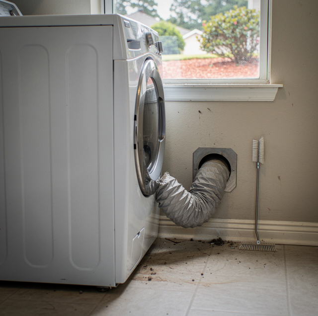 Foil versus semi-rigid dryer vent hose comparison