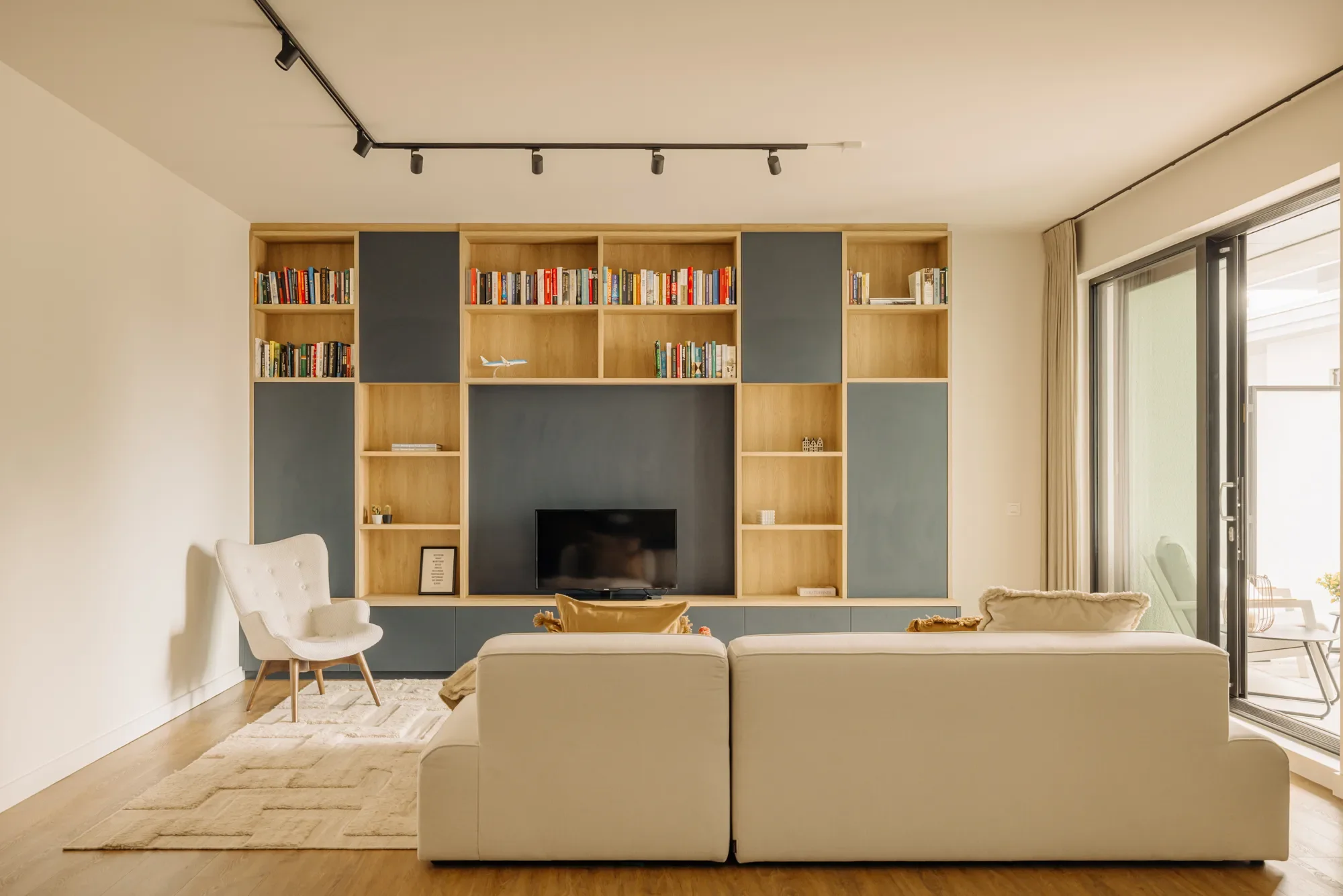 Maatwerk kast woonkamer.webp