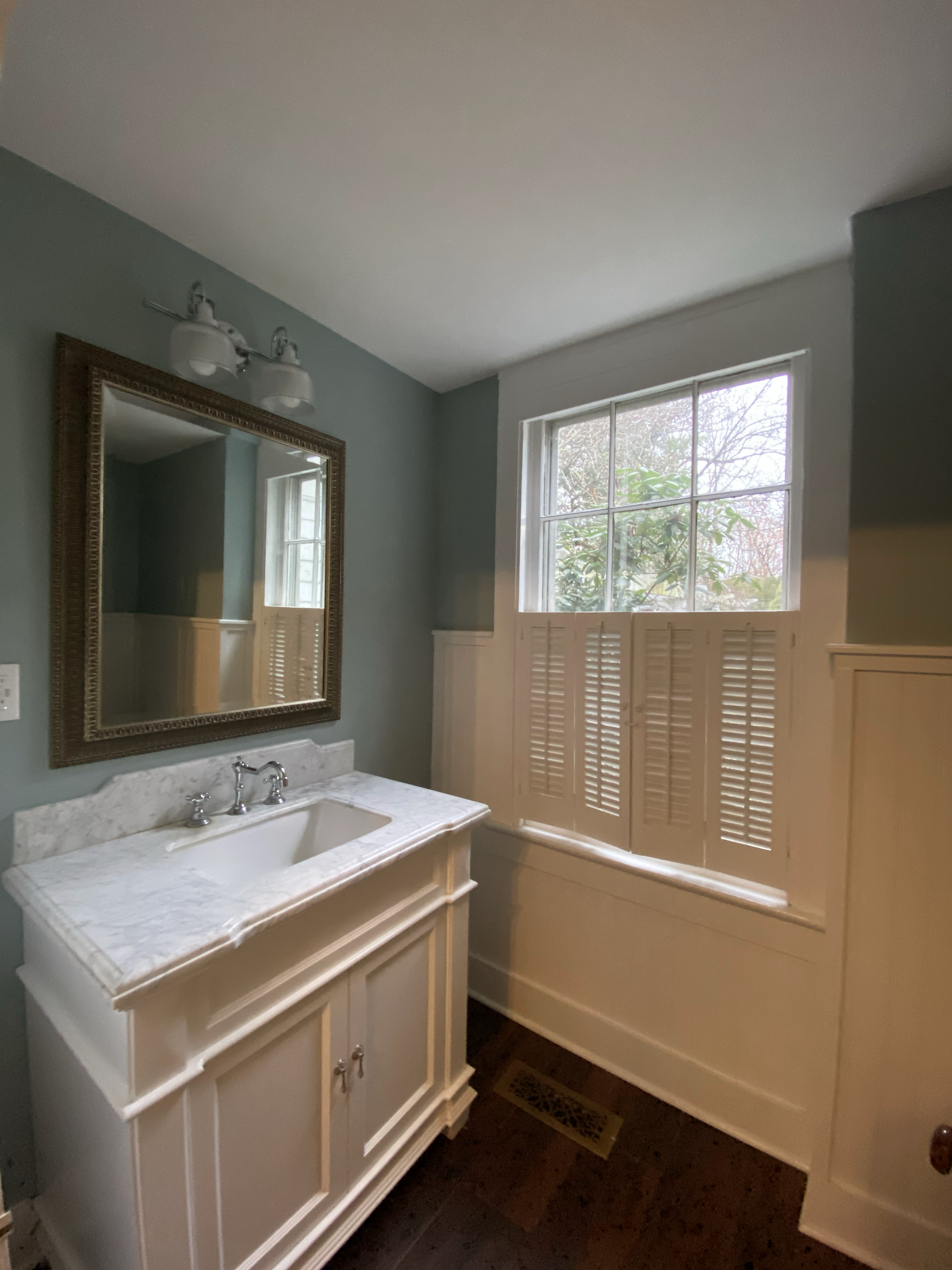 Powder Room Before