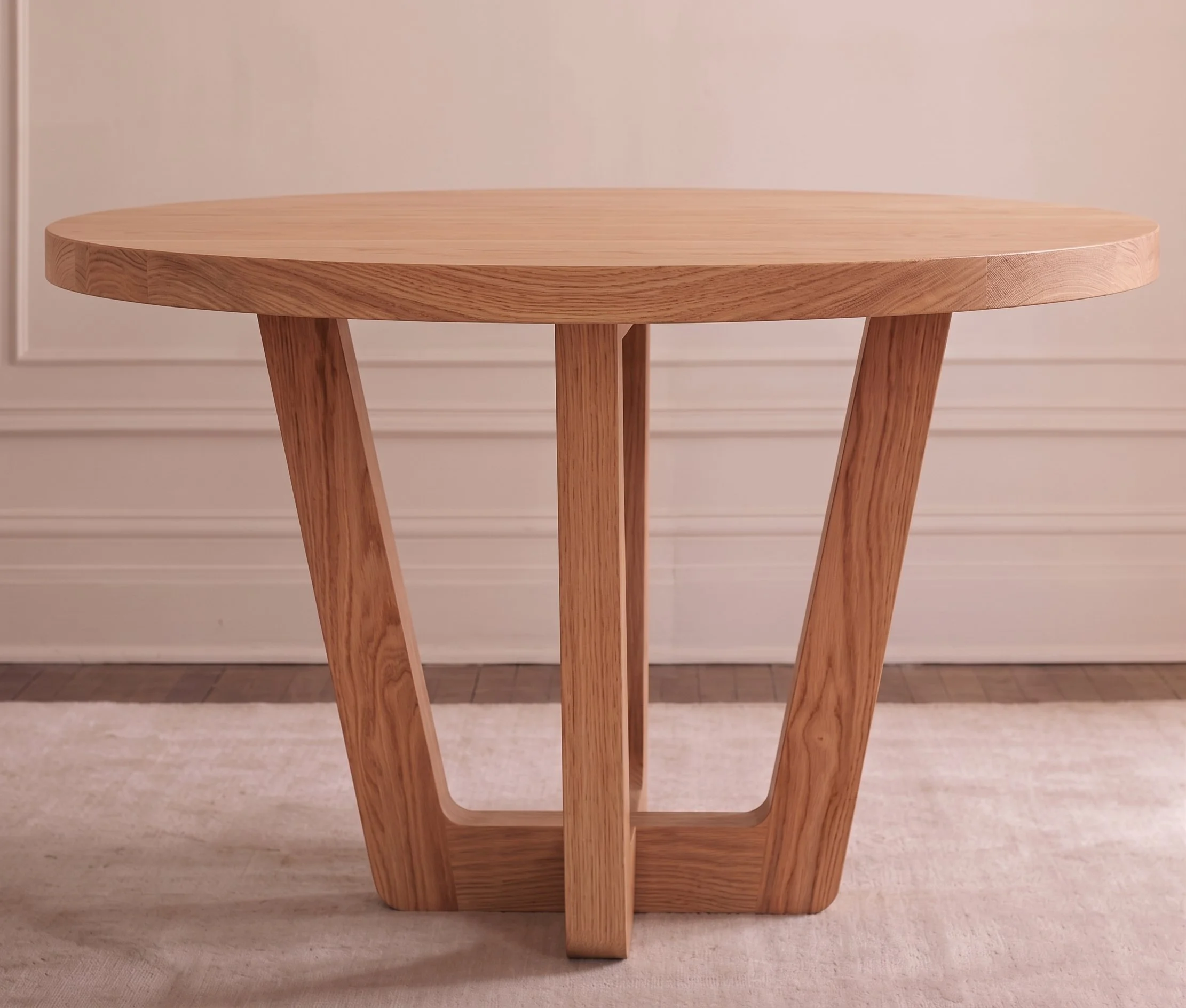 Ellis Round Dining Table Red Oak