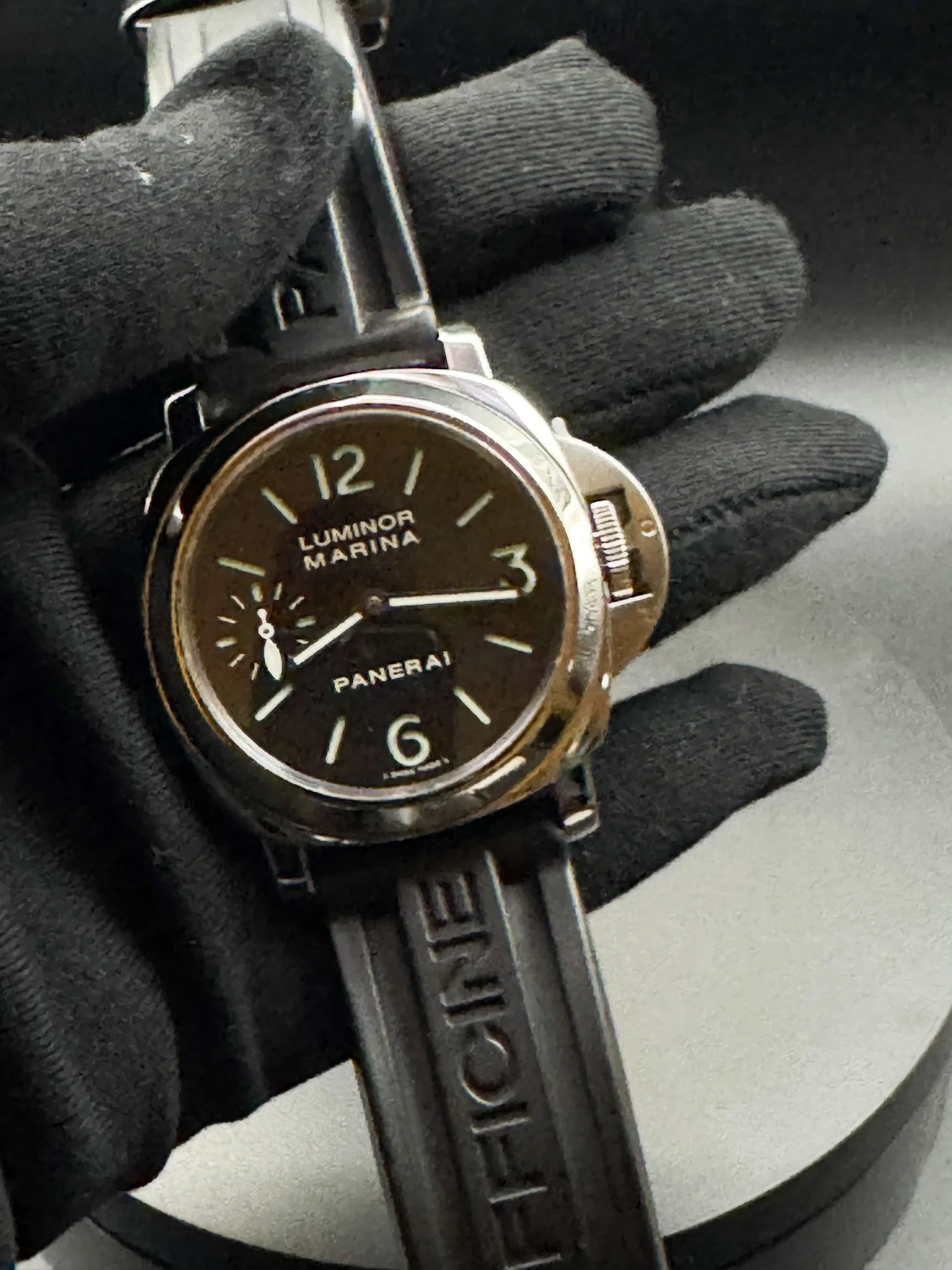 Panerai Luminor Marina PAM00111 (PAM111) – R Series – Complete Set