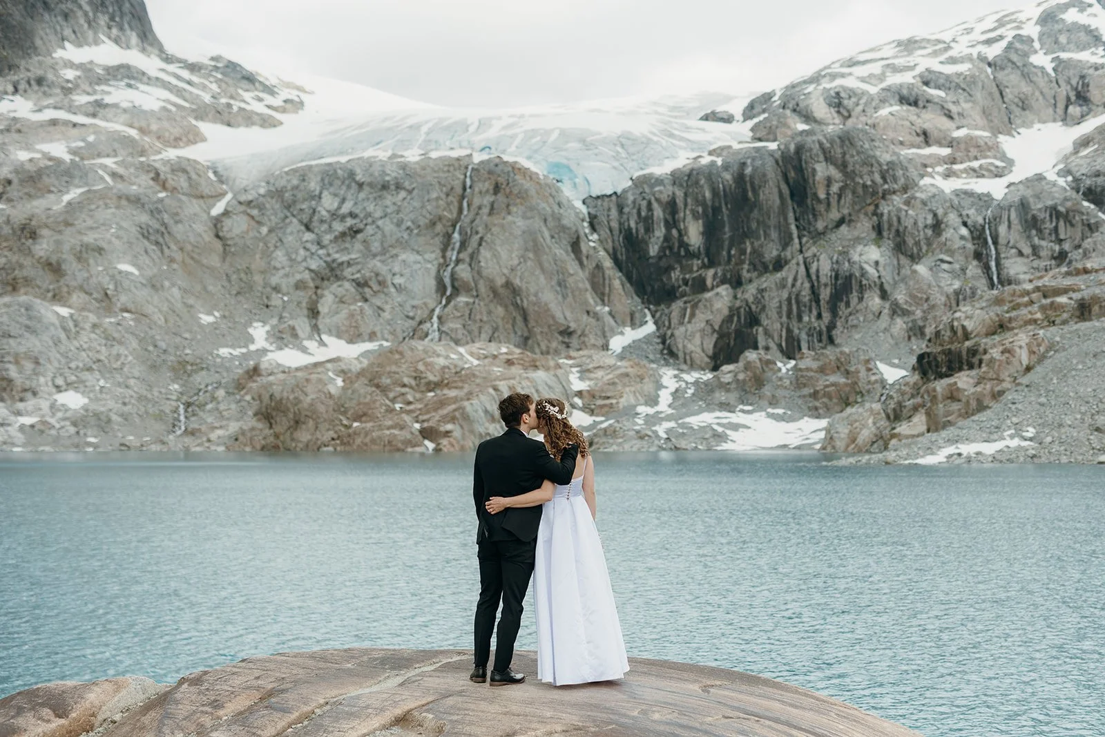 madison-ellen-elopement-sneak-peeks-021_websize.jpg