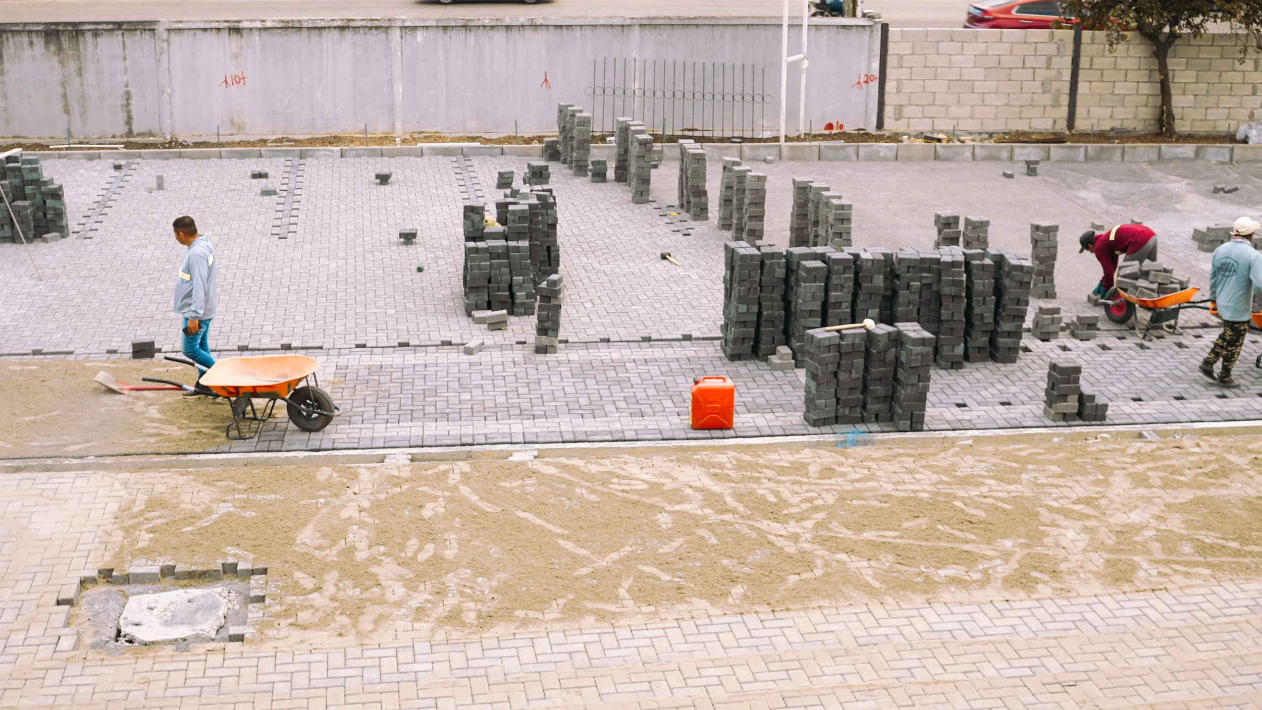 Adoquines de hormigón VIPRESA para urbanizaciones, vías y proyectos de construcción en Ecuador