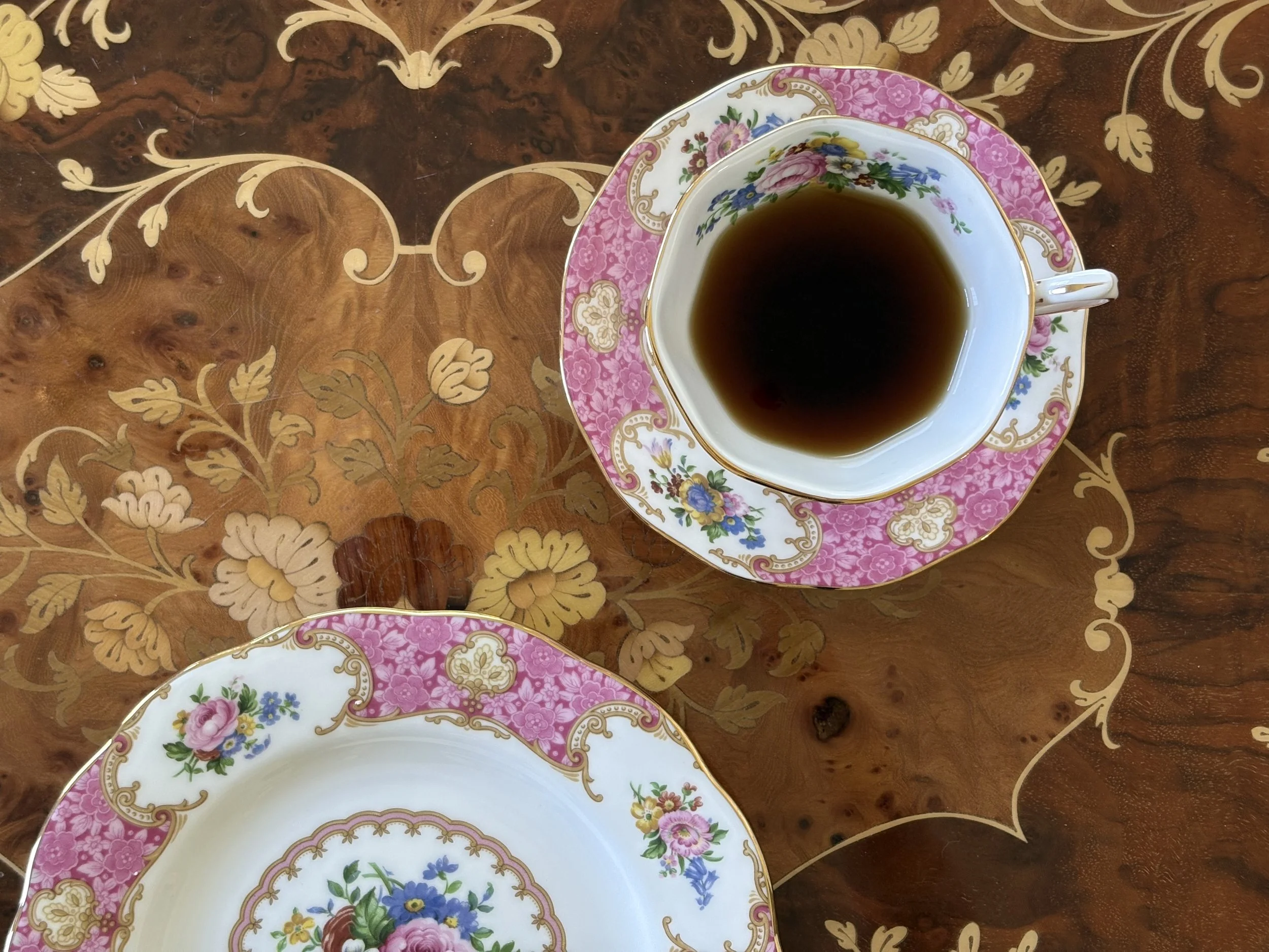 Fine Porcelain & Teas