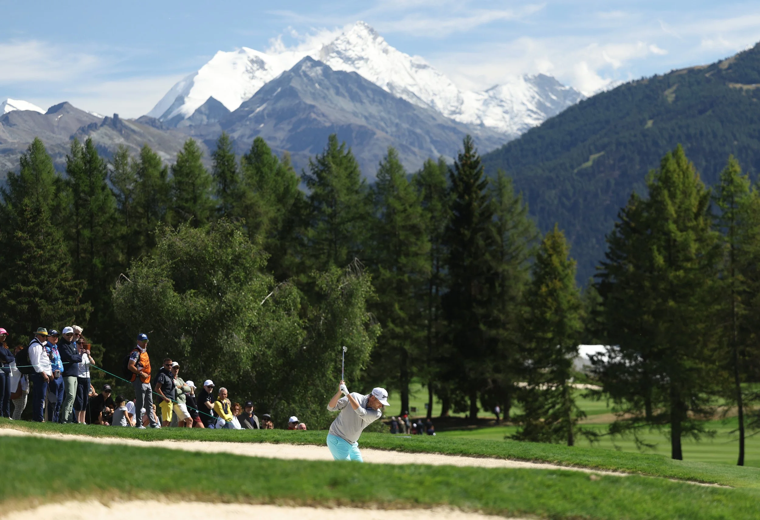 Gunner Wiebe playing golf in Switzerland
