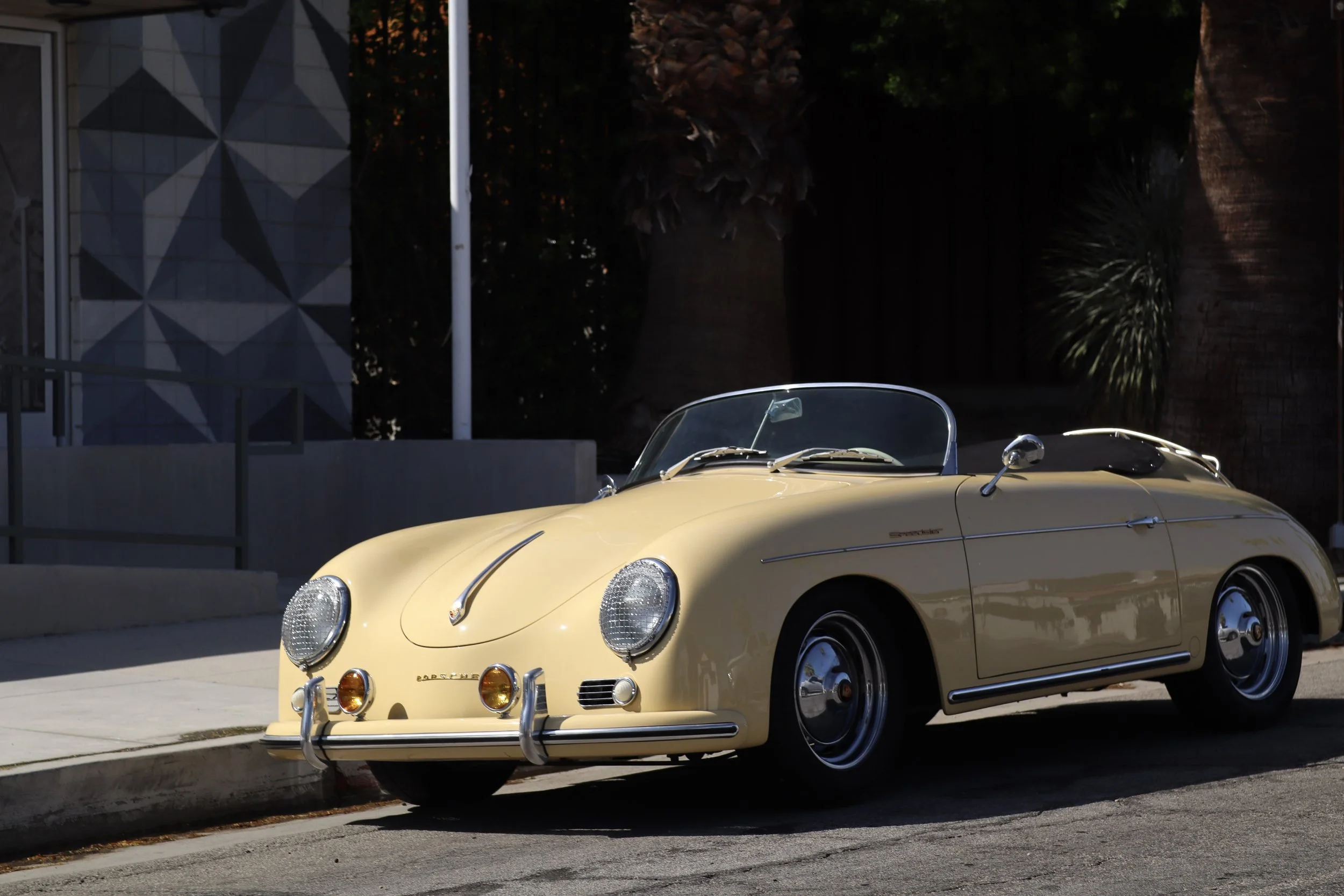 Palm-Butter Car