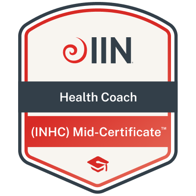Badge de certification indiquant un coach en santé avec la mention 'INHC Mid-Certificate' et un symbole de chapeau de diplômé.