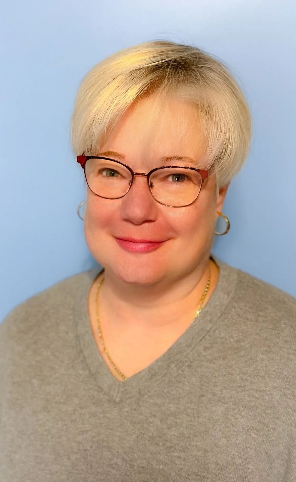Nicole Smith-Merry, founder of The ParaThist and psychic medium.