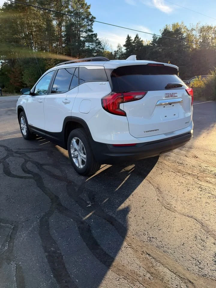 2021-gmc-terrain-sle-awd-04.jpg