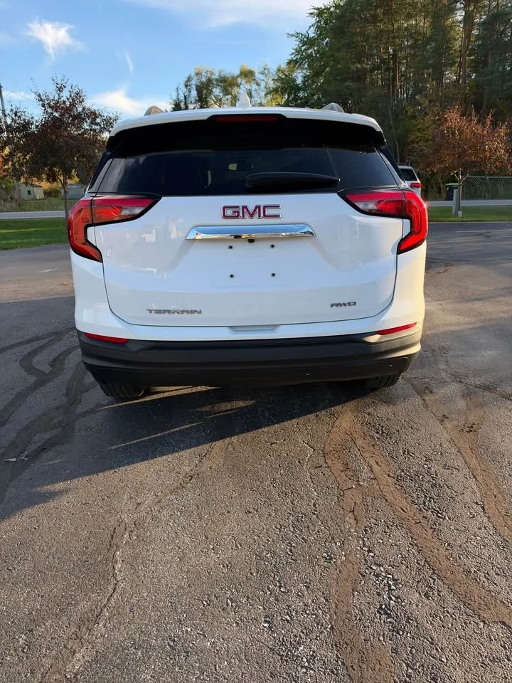 2021-gmc-terrain-sle-awd-05.jpg
