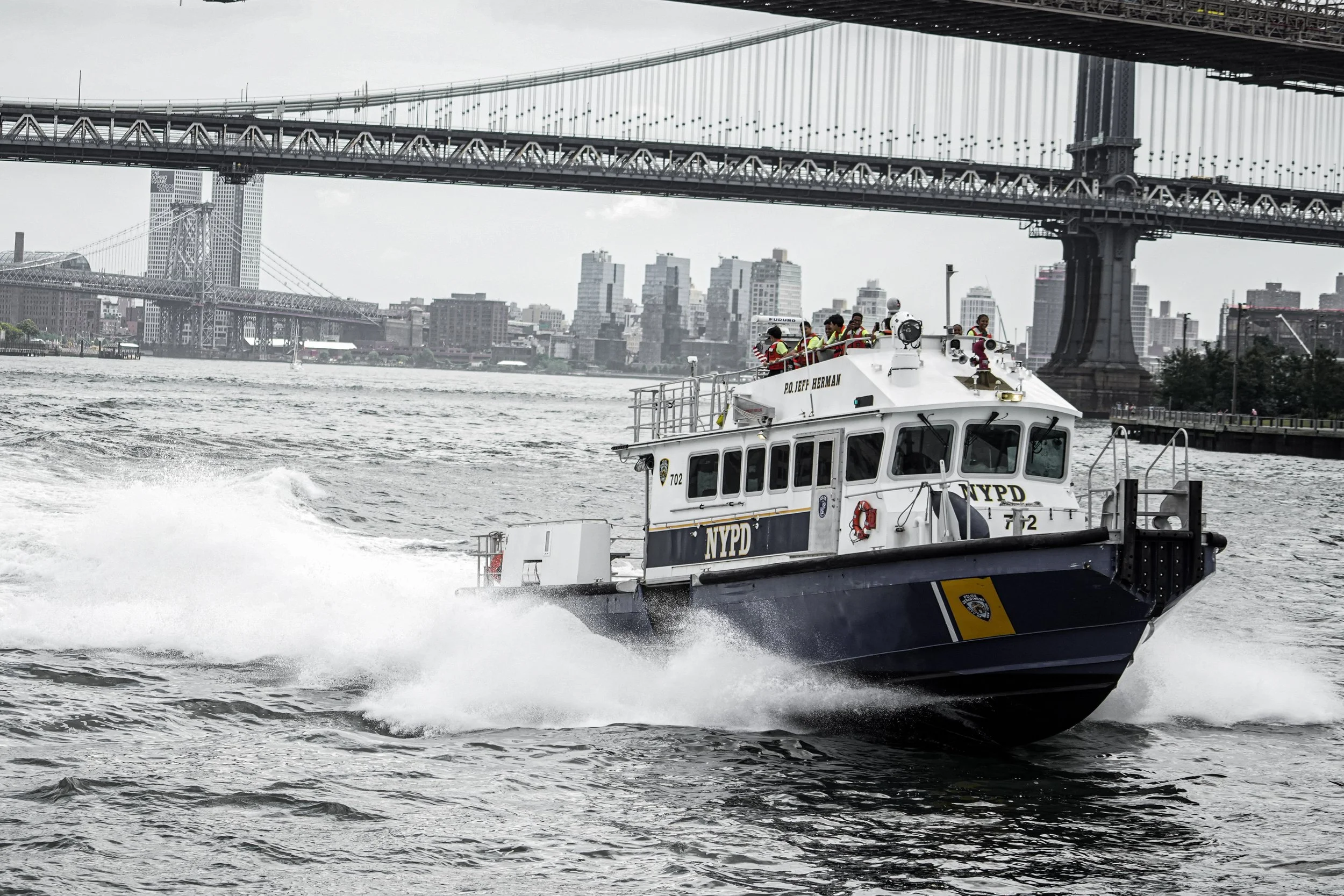 NYPD - BEHIND THE BADGE