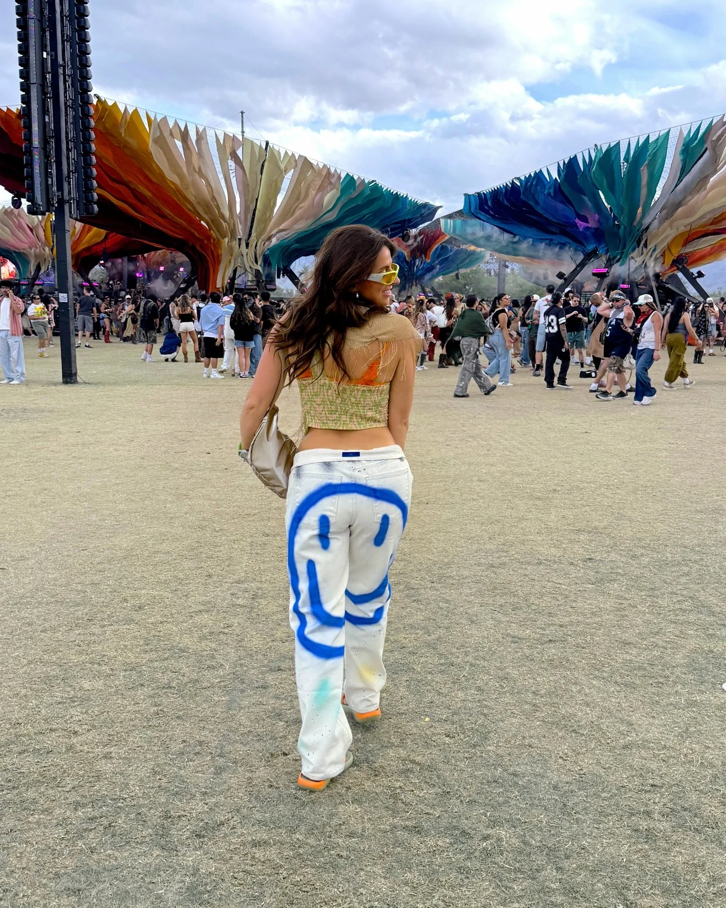 @lesportsac understood the assignment 💼 she&rsquo;s lightweight, durable, and matched all my Coachella personalities. 🧚&zwj;♂️🪄🌸 Which look is your fav??? 👇

#coachella #coachellaforever # #ad #lesportsac