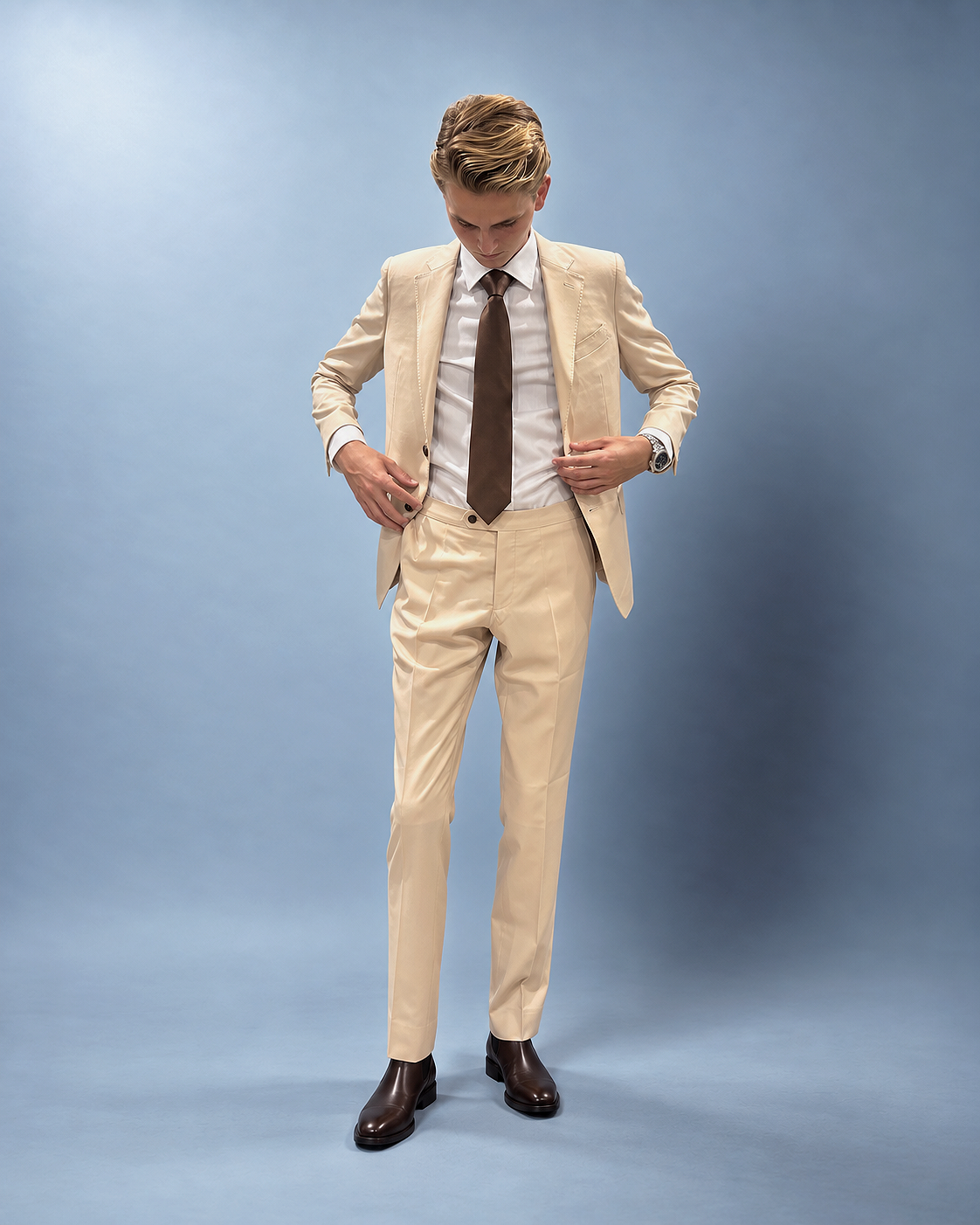 Kremfarget+dress+med+Chelsea-st%C3%B8vler-5+%281%29.png