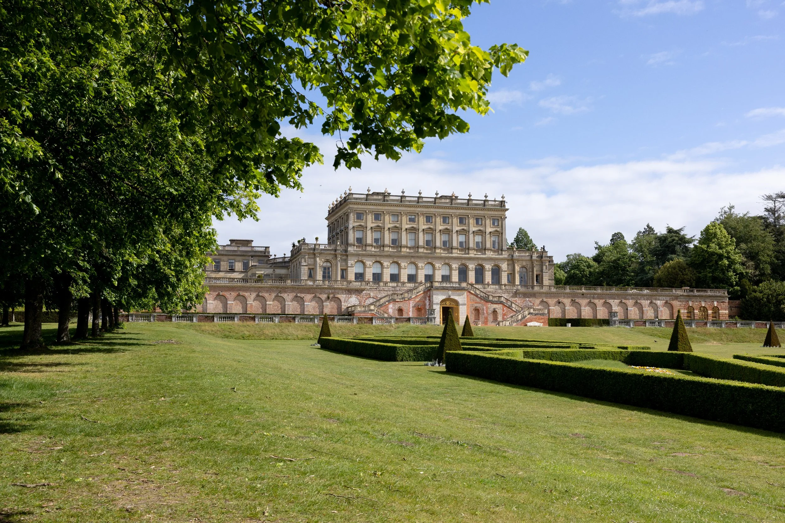 Lucy-Davenport-Photography-Cliveden-House-May-1.jpg