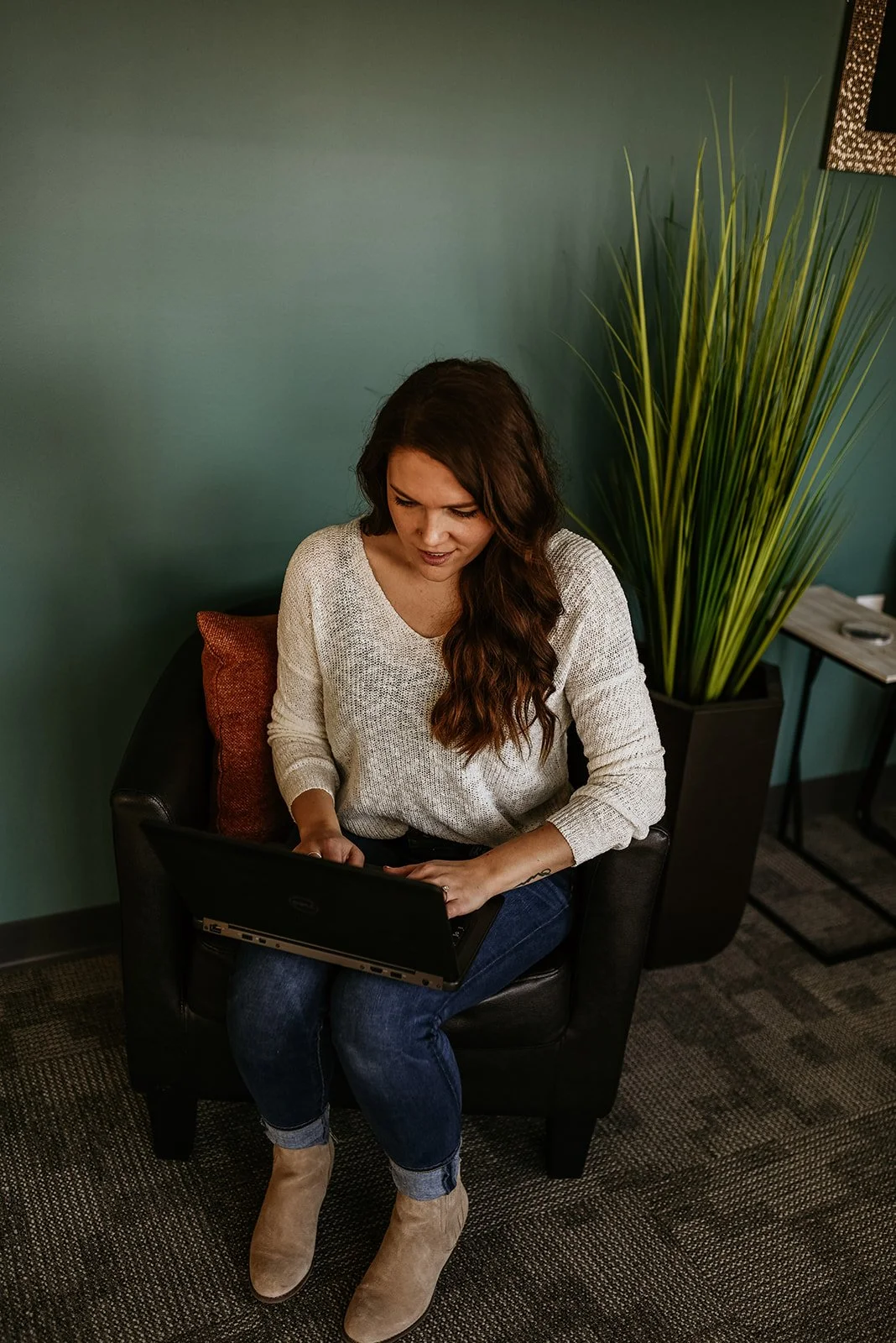 Therapy for professionals dealing with stress, burnout, and anxiety.