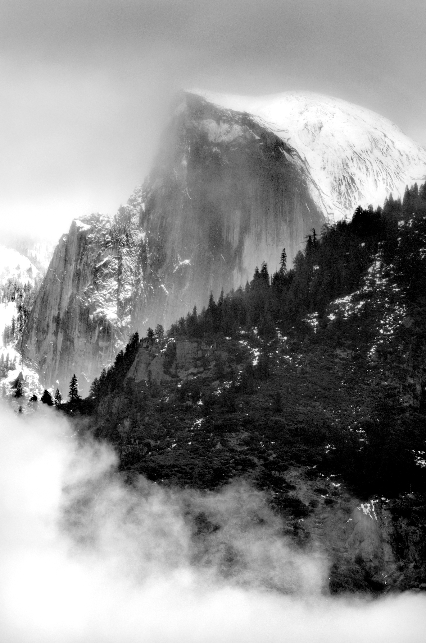 Winter Storm Approaching Half Dome.png