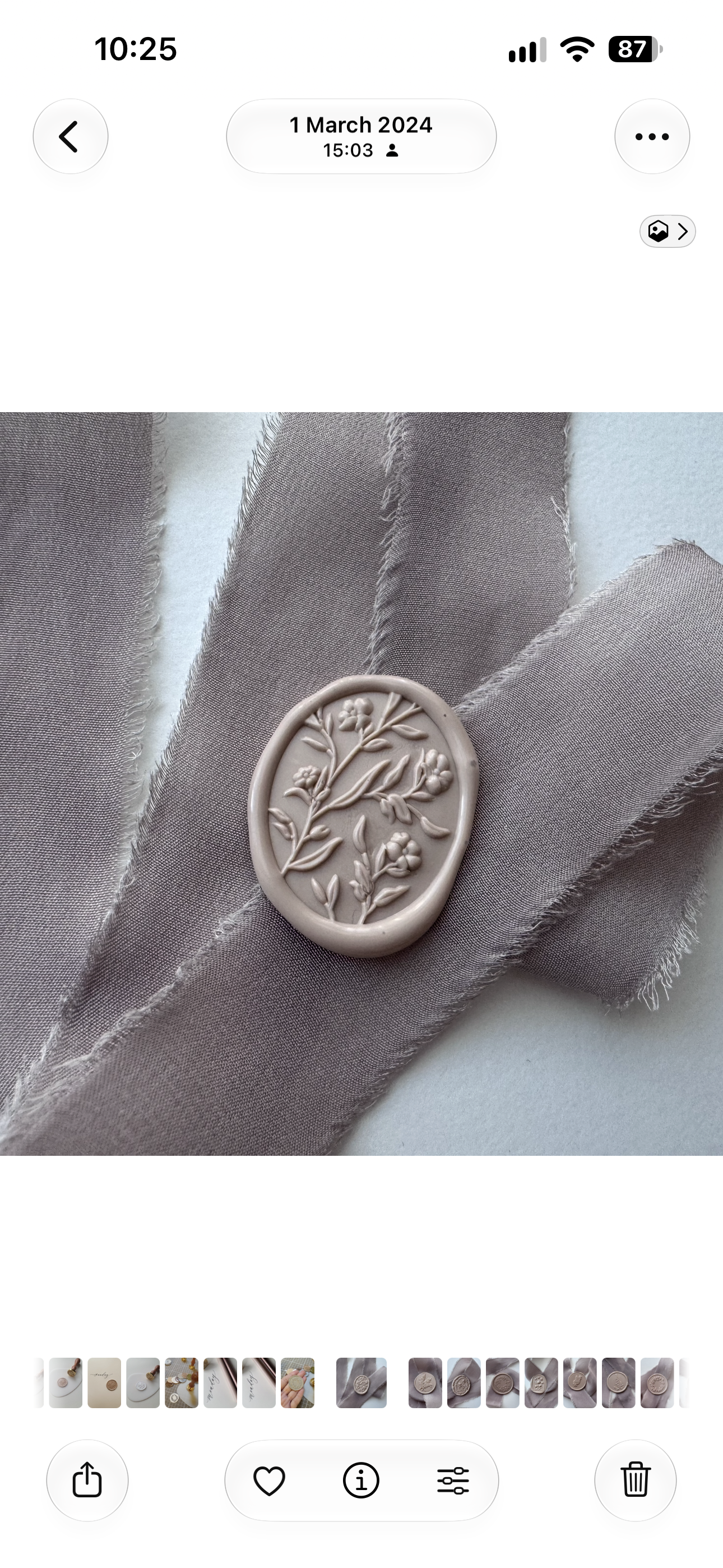 Dainty Floral Wax Seal