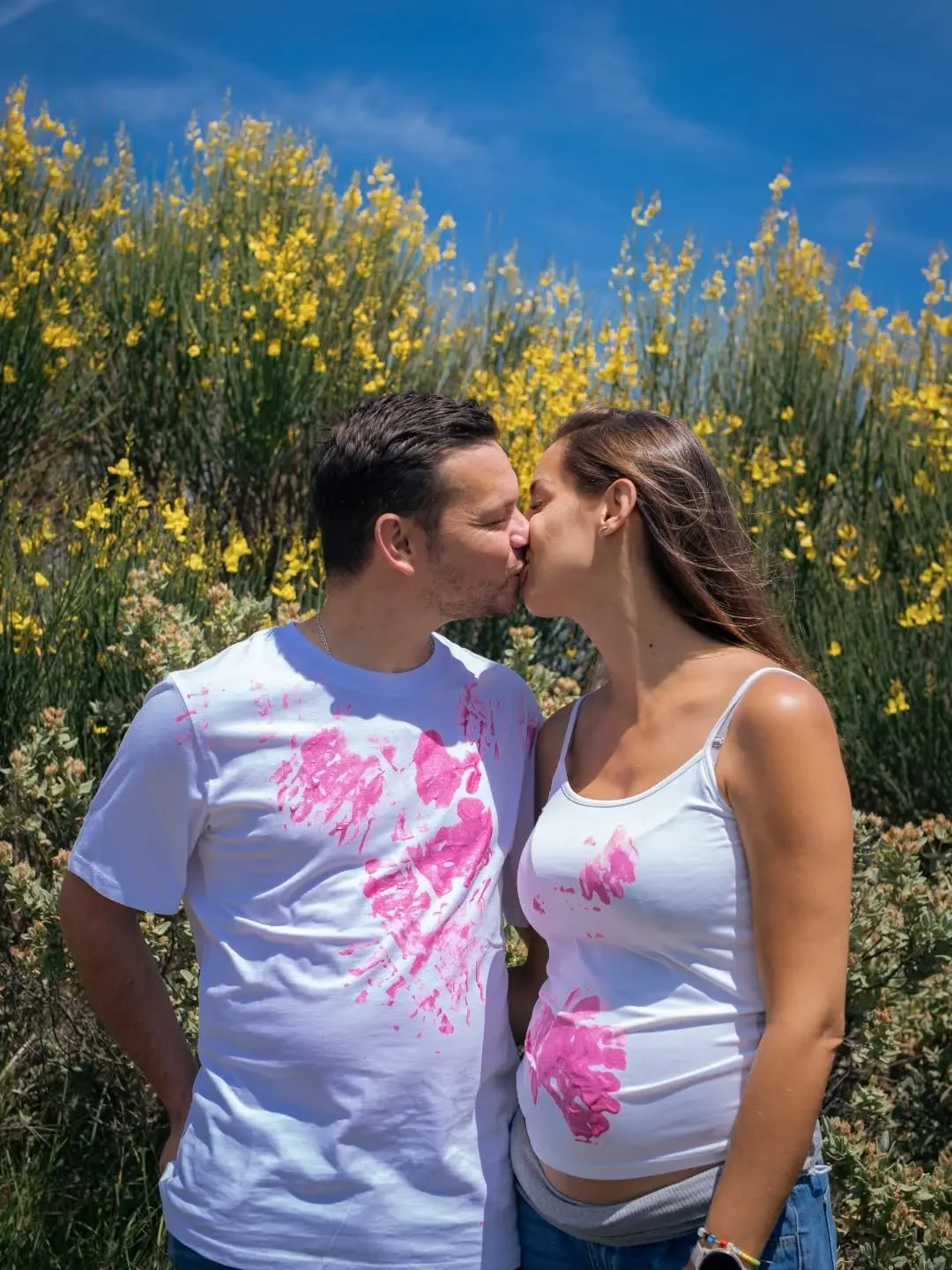 Un peu de couleurs pour terminer ce shooting avec @aurelie.0694 &amp; Quentin 💖

Quelle est votre pr&eacute;f&eacute;r&eacute;e ?