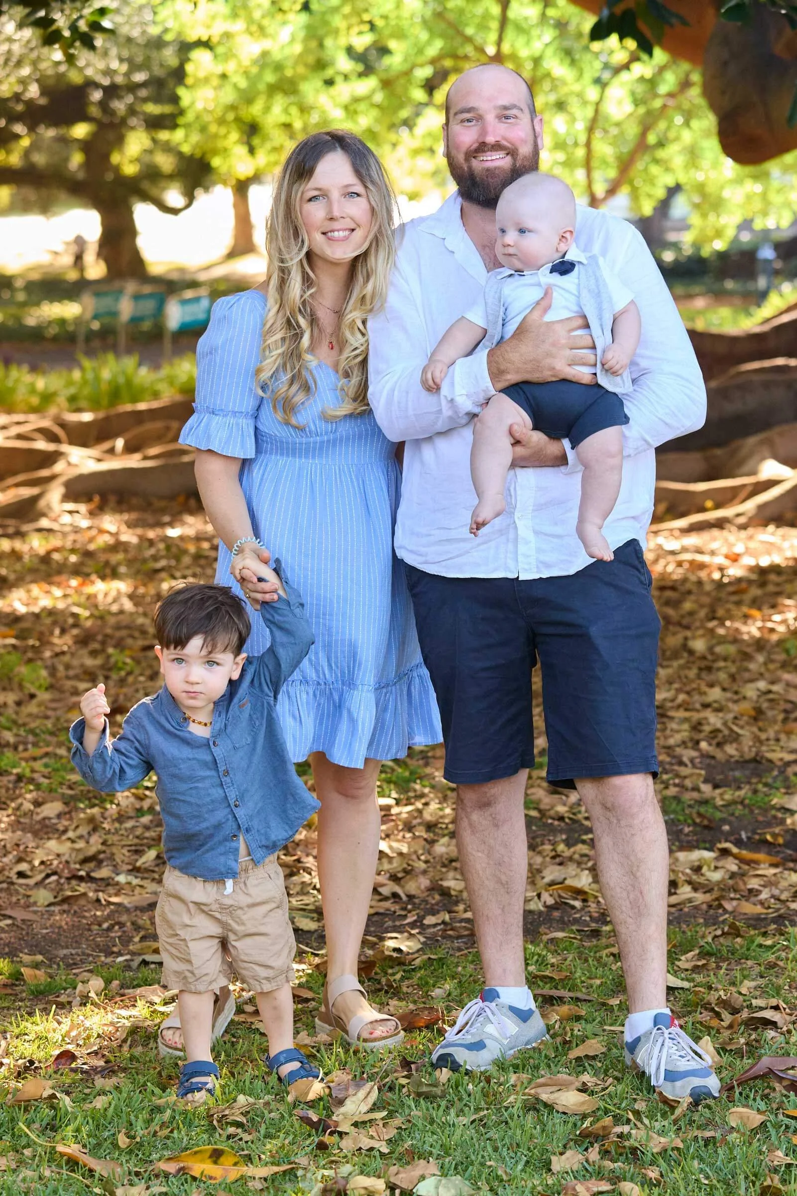Family-Stewart-under-tree.jpg
