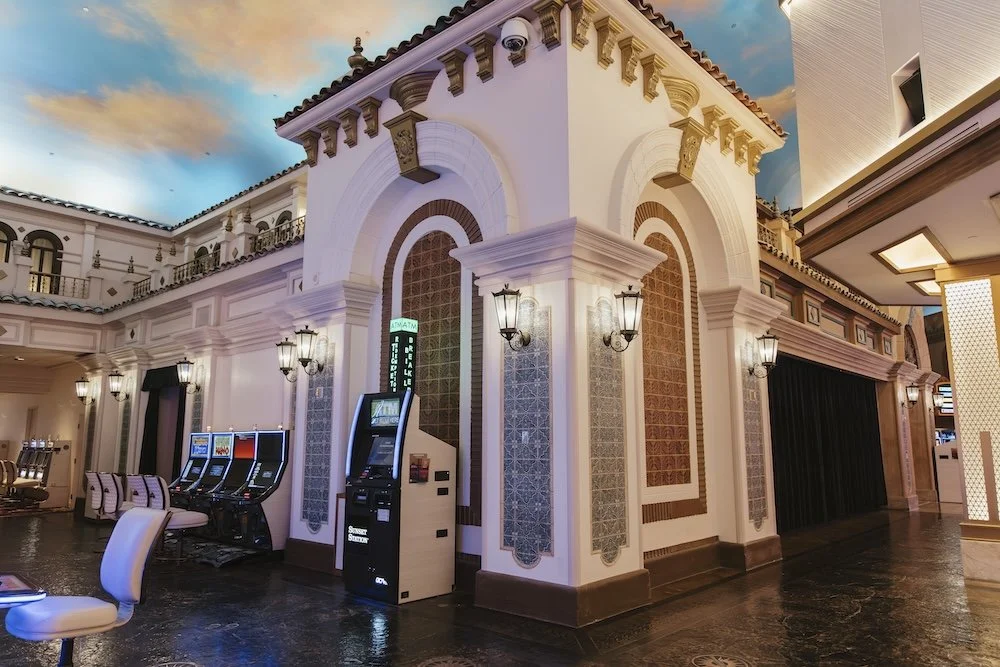 Sunset Station Sports Book_MacMoPhoto_35.jpg