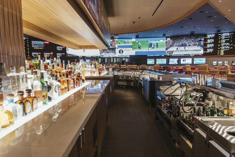 Sunset Station Sports Book_MacMoPhoto_19.jpg