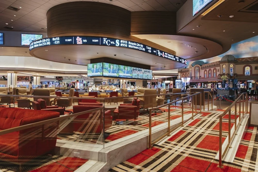 Sunset Station Sports Book_MacMoPhoto_11.jpg