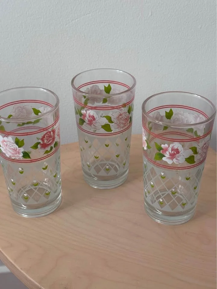 flowers cups 226.jpg