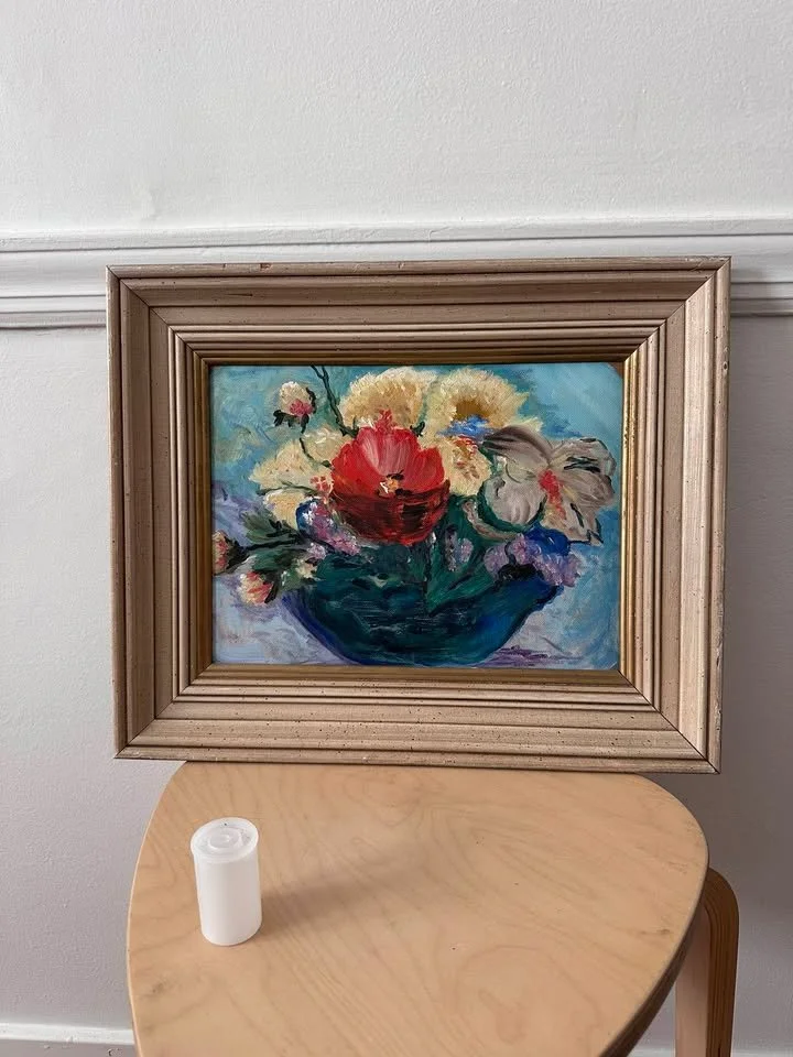 Vintage Framed Floral Still Life — Oil Painting