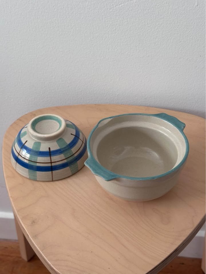 Lidded Bowl 4.jpg