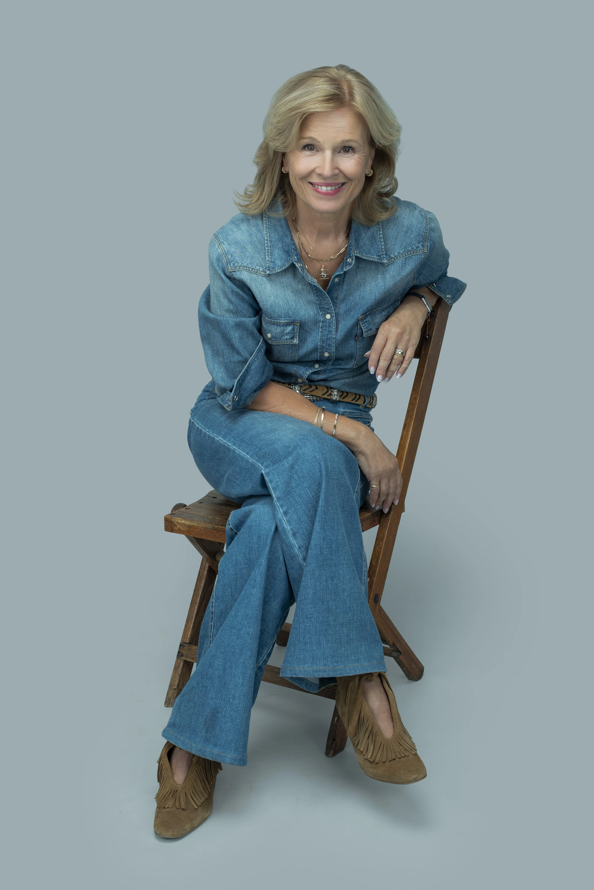 Meet Sonia, Sonia Querin is a personal style consultant at La Closette. Her undeniable French flair and passion for the arts, dance, theatre, music and literature colours her world and that of her clients.