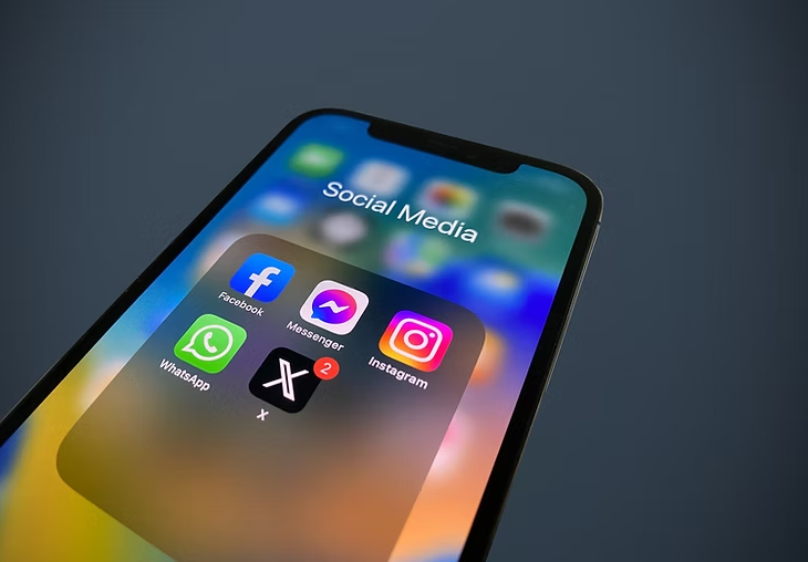 Social Media, Scrolling, and Your Teen's Mental Health: What Parents Need to Know!