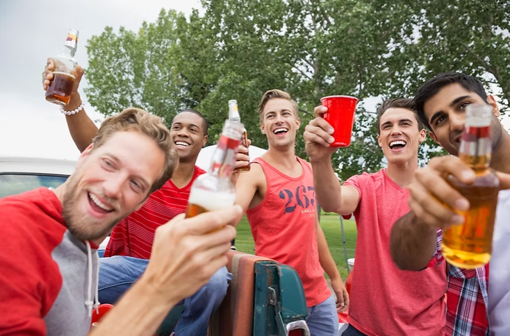 Summer Social Pressure: Navigating FOMO and Social Media Comparisons