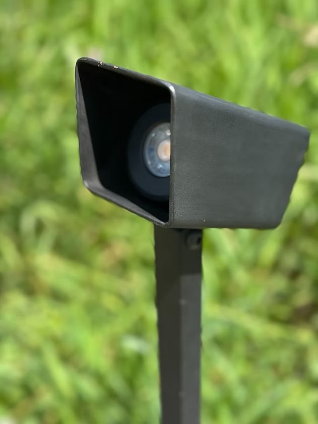 Spotube3
3”x 3”x 18” tubular steel light, stainless mounting stake