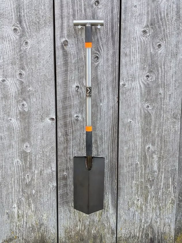 HDX - SP42 Shovel
spade pointed blade, 42” length, T-handle design