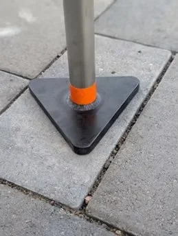 THH - 486T Hand Tamper
1/2”x 6” steel triangle plate, 48” length. stainless shaft, mild steel plate