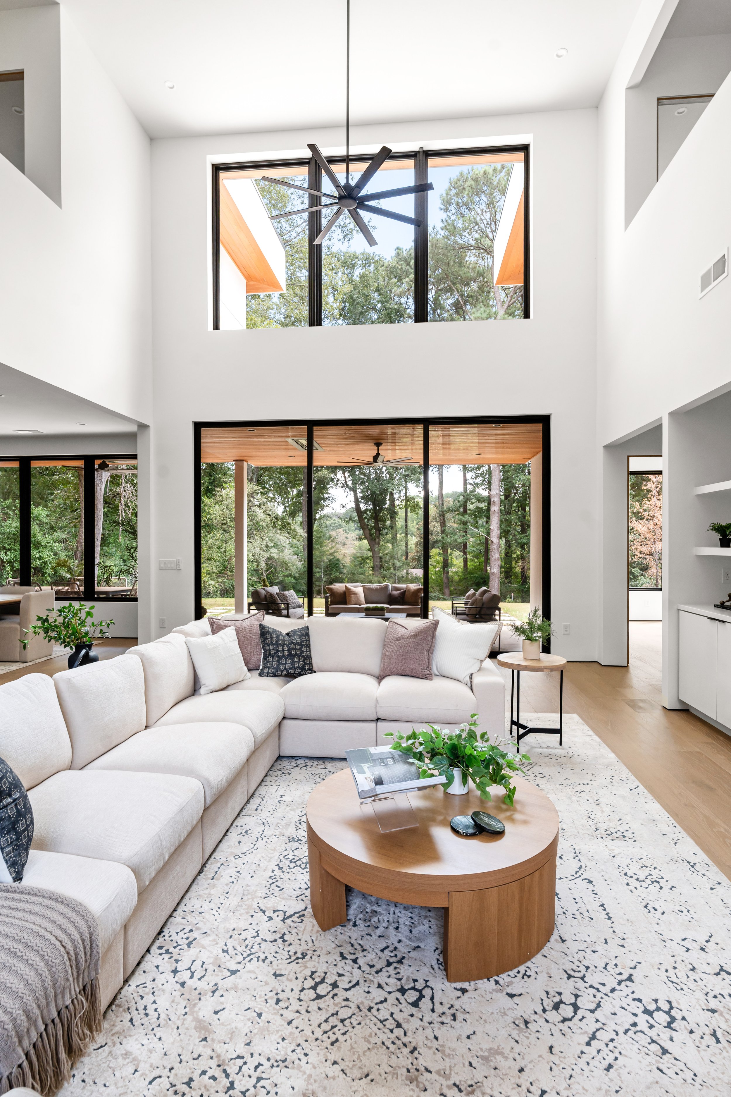 3195 Lavista-7.jpg