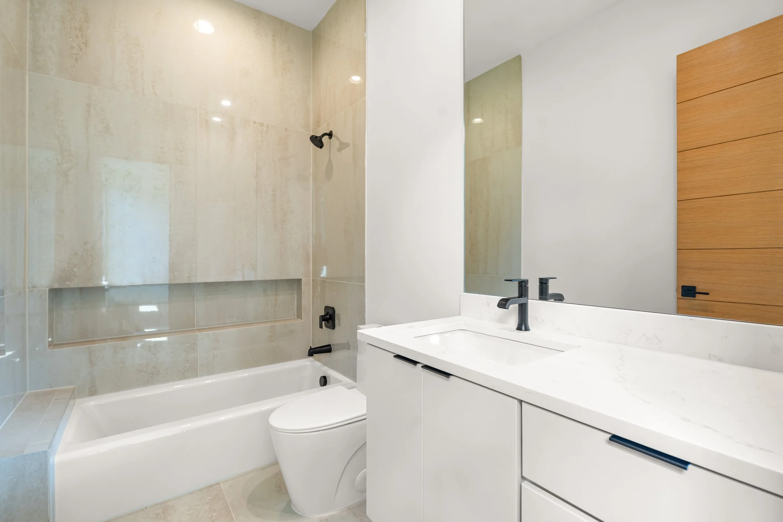 3195 Lavista-57.jpg
