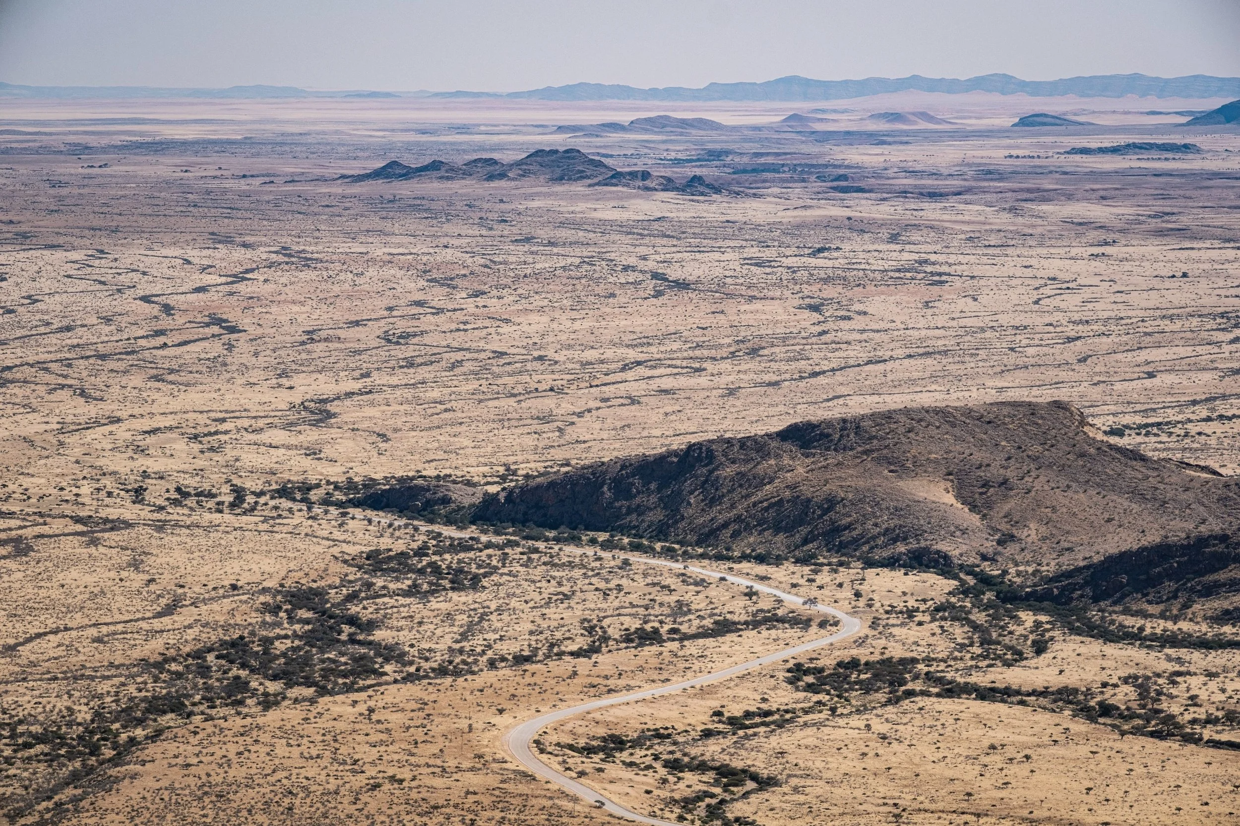 Thanks to @nathaliebertrams, the person who advised me to drive along this mountain pass, which beautifully conveys the vastness of Namibia.

 

#landscape #landscape_captures #photooftheday #travel #wagener_michael