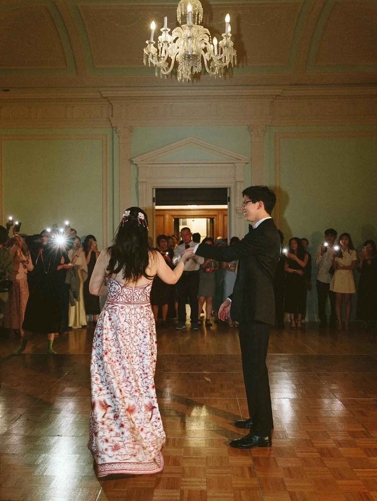 modern tea ceremony asian couple | kohl mansion asian wedding inspo.jpg