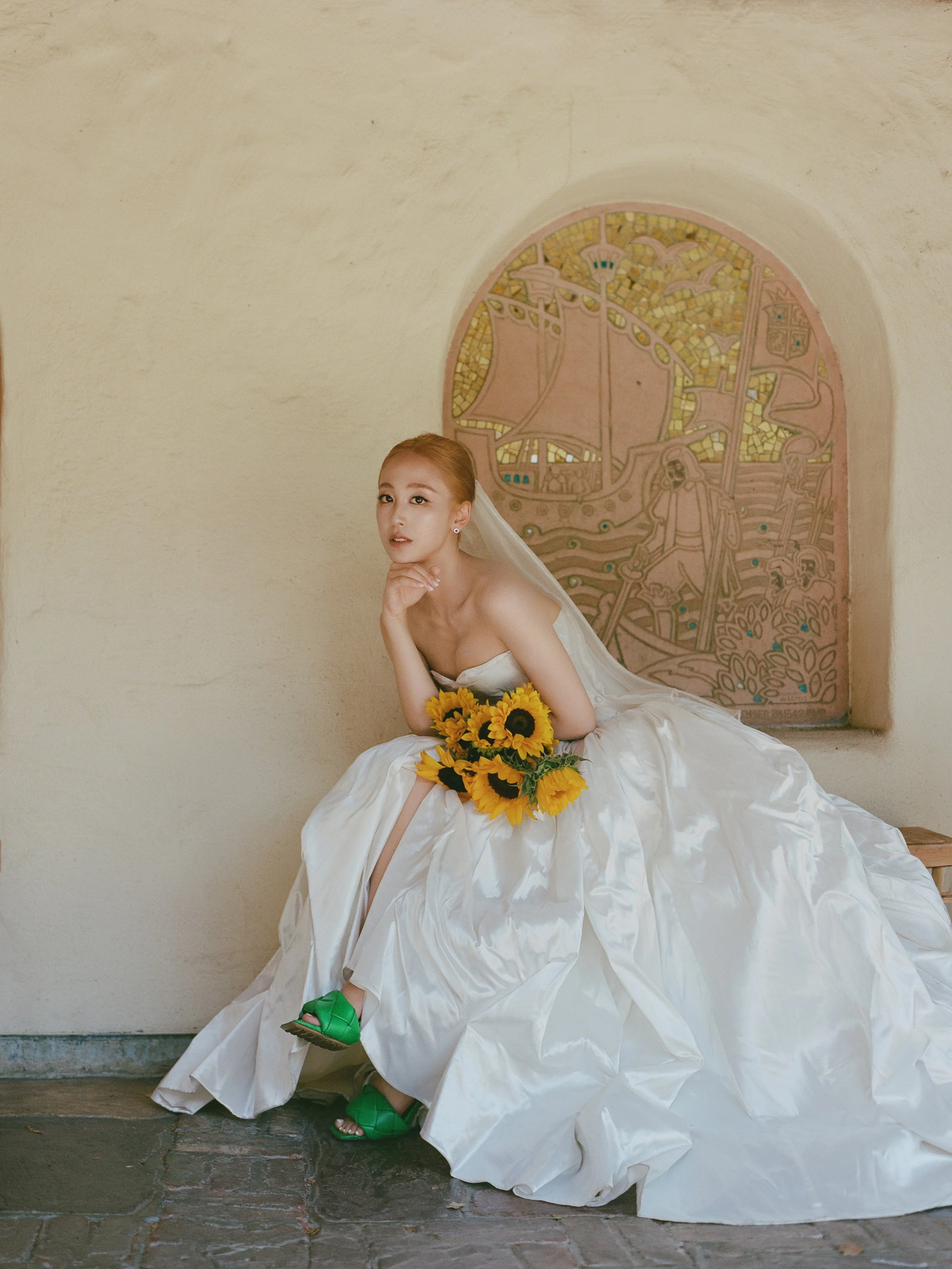 Yiventful Co. Weddings & Events is a wedding planning and design company based in Cupertino, California, serving the San Francisco Bay Area, Silicon Valley, the Peninsula, Napa Valley, Sonoma, and Northern California. We offer full-service wedding pl