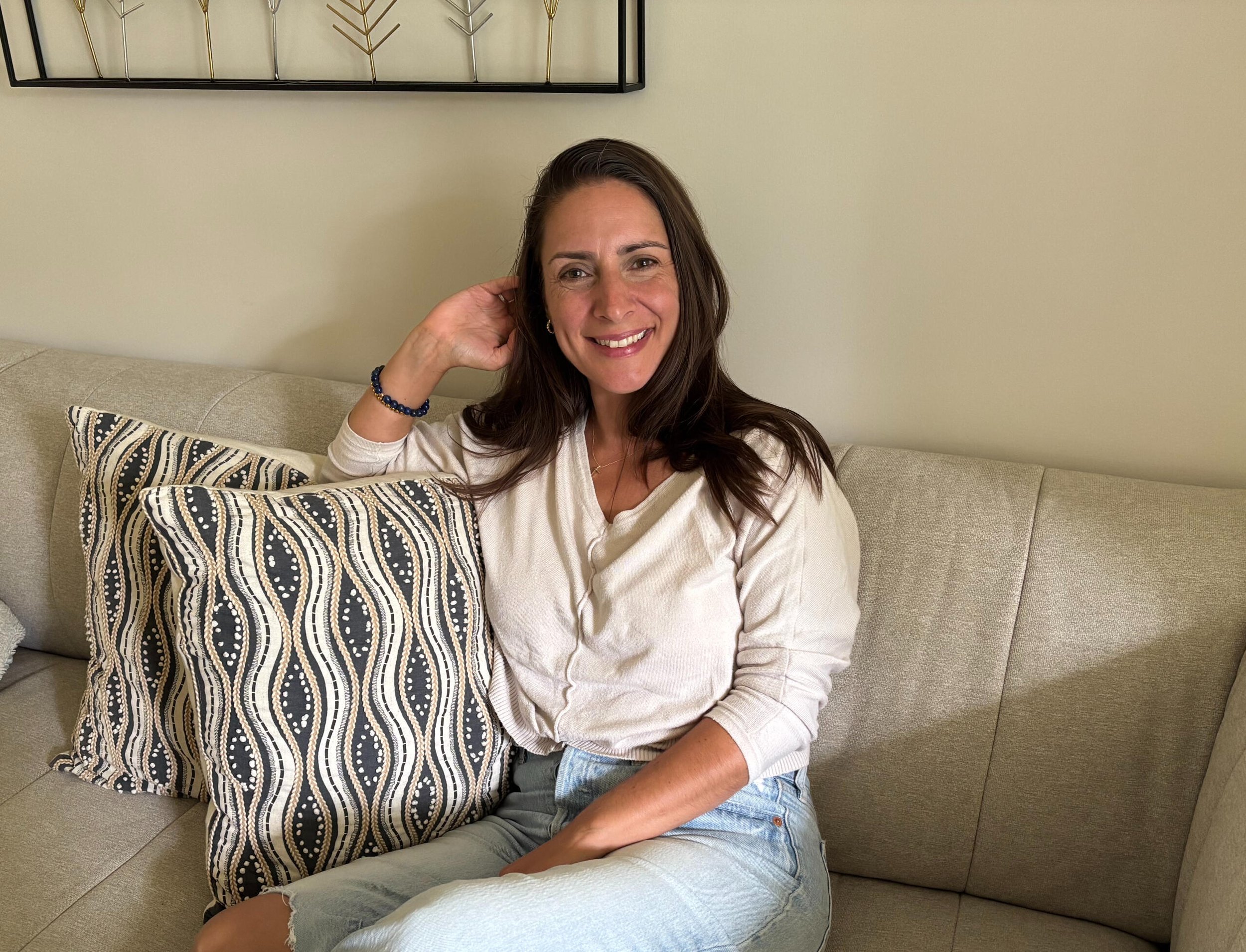 Tara Akuna, R.Ac., registered acupuncturist in Waterloo, Ontario