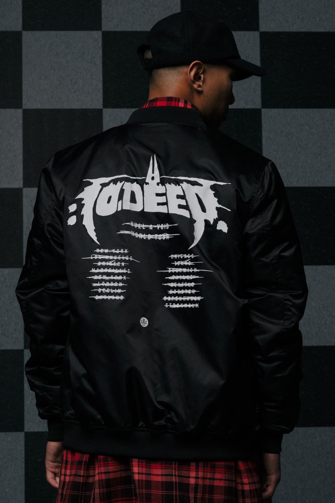 https___hypebeast.com_image_2016_11_10-deep-2016-winter-collection-lookbook-014.jpg