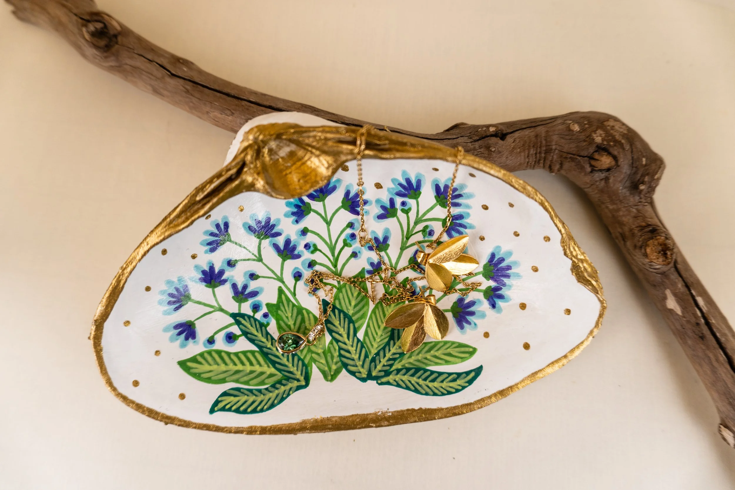 Rani Bagh #3 | Hand-painted Shell Trinket Dish