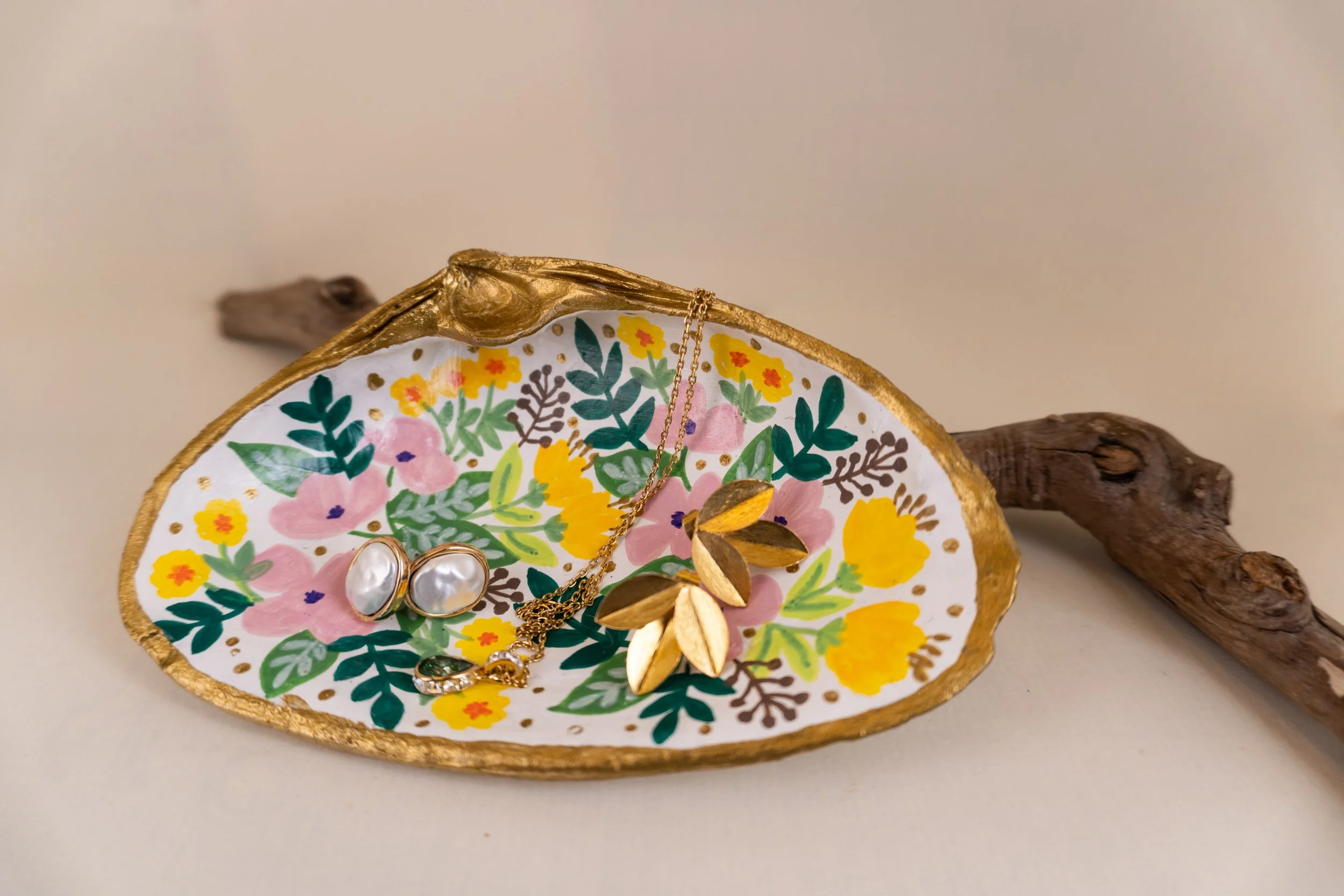 Rani Bagh #4 | Hand-painted Shell Trinket Dish