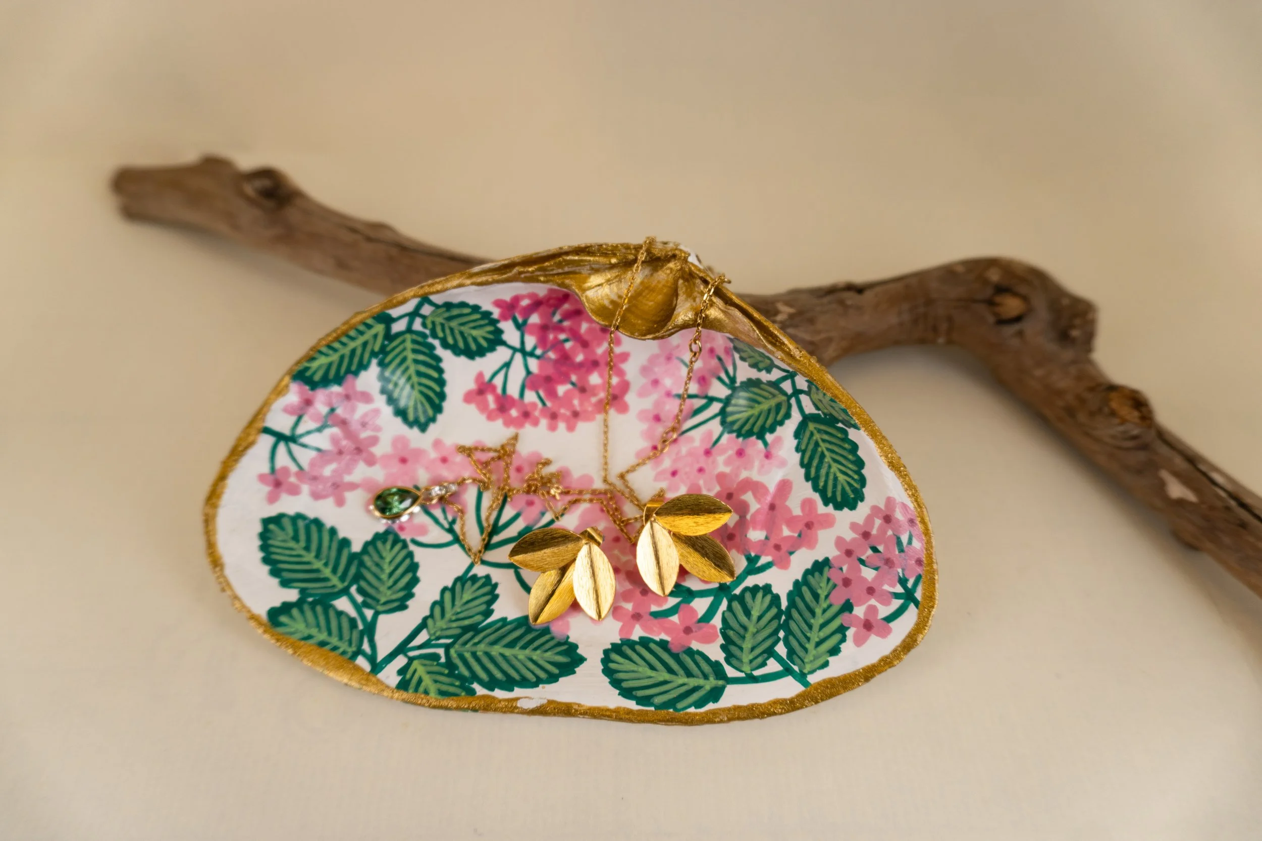 [Edited] Shell–Trinket Dishes-03.jpg