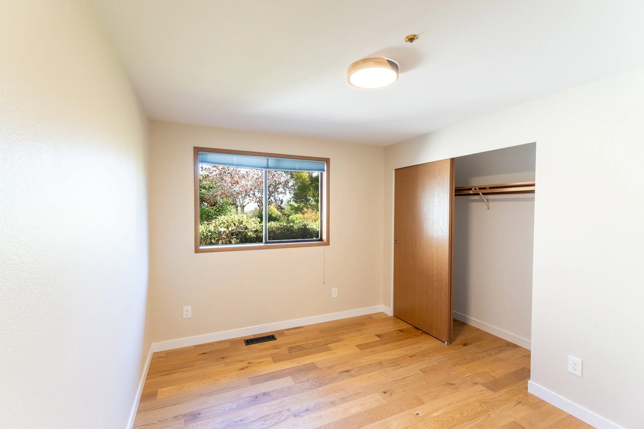 1340 E EIGHTH STREET-27.jpg