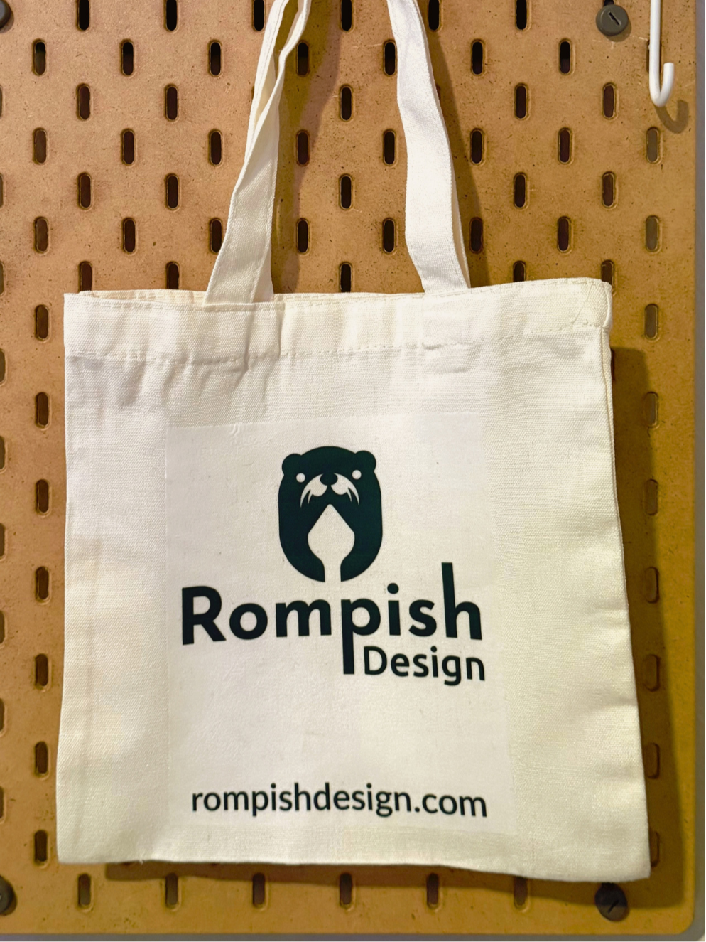 tote+pic+2.png