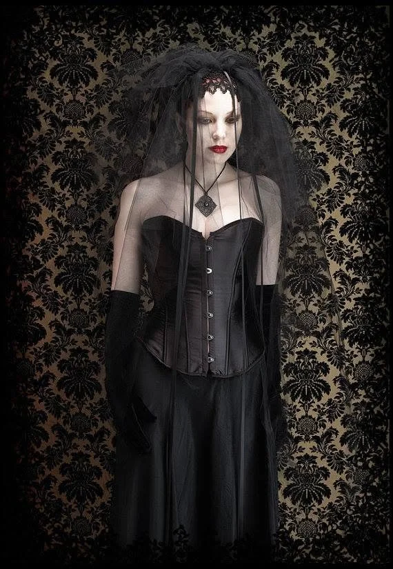 Ophelia Veil