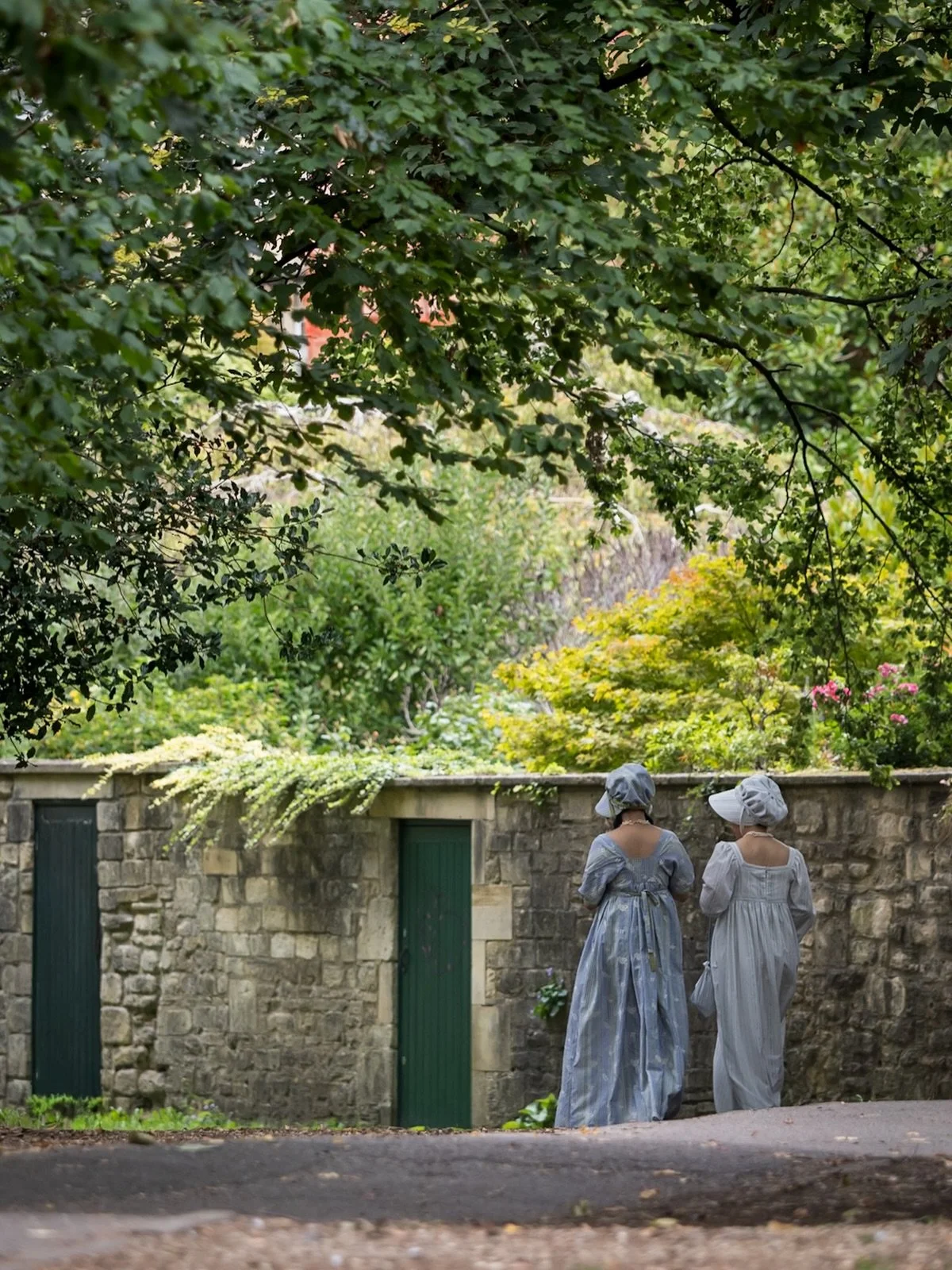 The Jane Austen Parade - Bath&rsquo;s most visually captivating festival 🏛️🎩👢🌂✨

With huge thanks to everyone for all their effort and smiles, always a fab day.

#hellofrom #bathsomerset #janeausten #periodcostume #historicbuildings 

&copy;️ cla